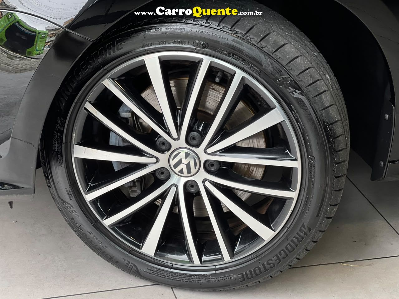 VOLKSWAGEN JETTA 2.0 TSI HIGHLINE 211CV 2017 - Loja