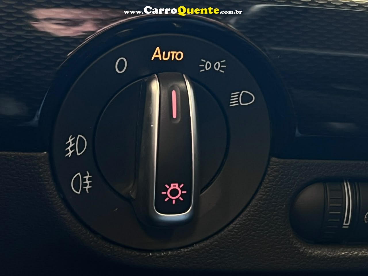 VOLKSWAGEN JETTA 2.0 TSI HIGHLINE 211CV 2017 - Loja