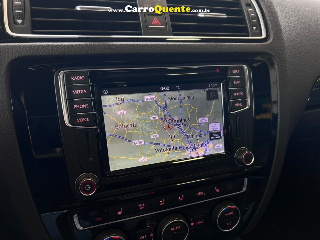 VOLKSWAGEN JETTA 2.0 TSI HIGHLINE 211CV 2017 - Loja