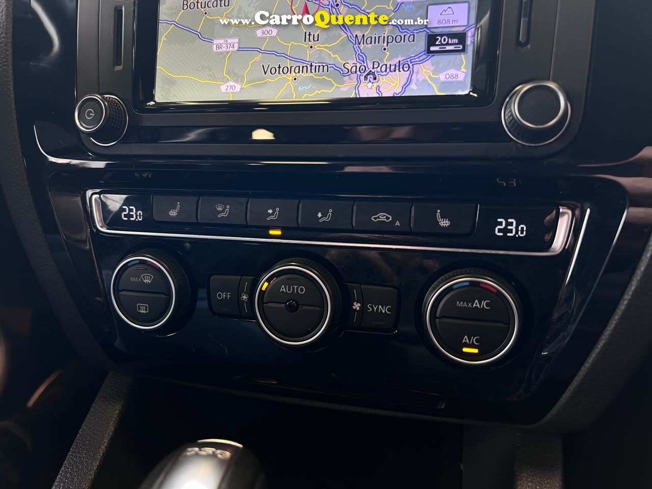 VOLKSWAGEN JETTA 2.0 TSI HIGHLINE 211CV 2017 - Loja