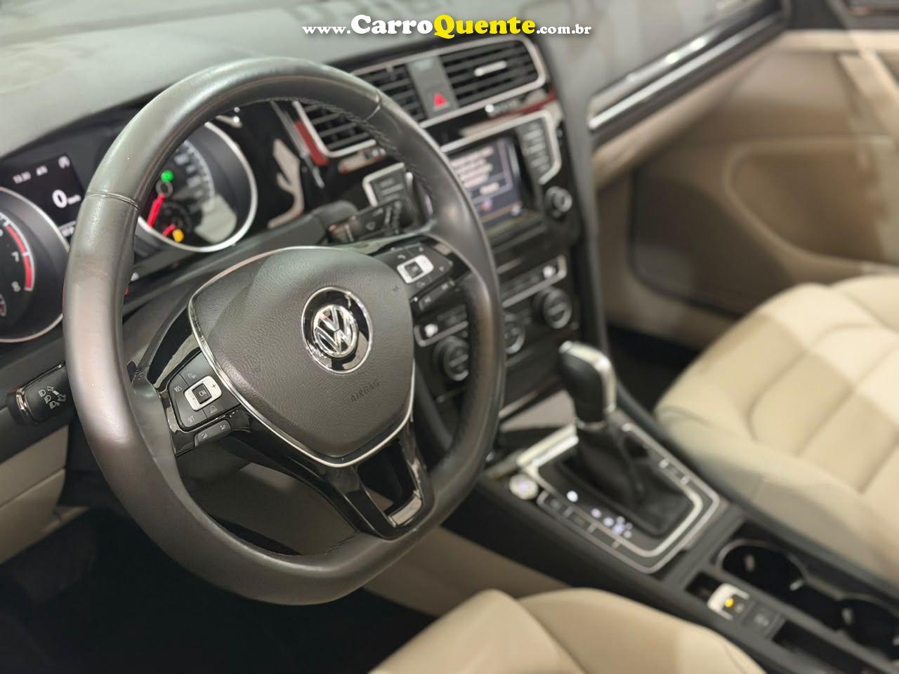 VOLKSWAGEN GOLF 1.4 TSI HIGHLINE 16V 2014 - Loja