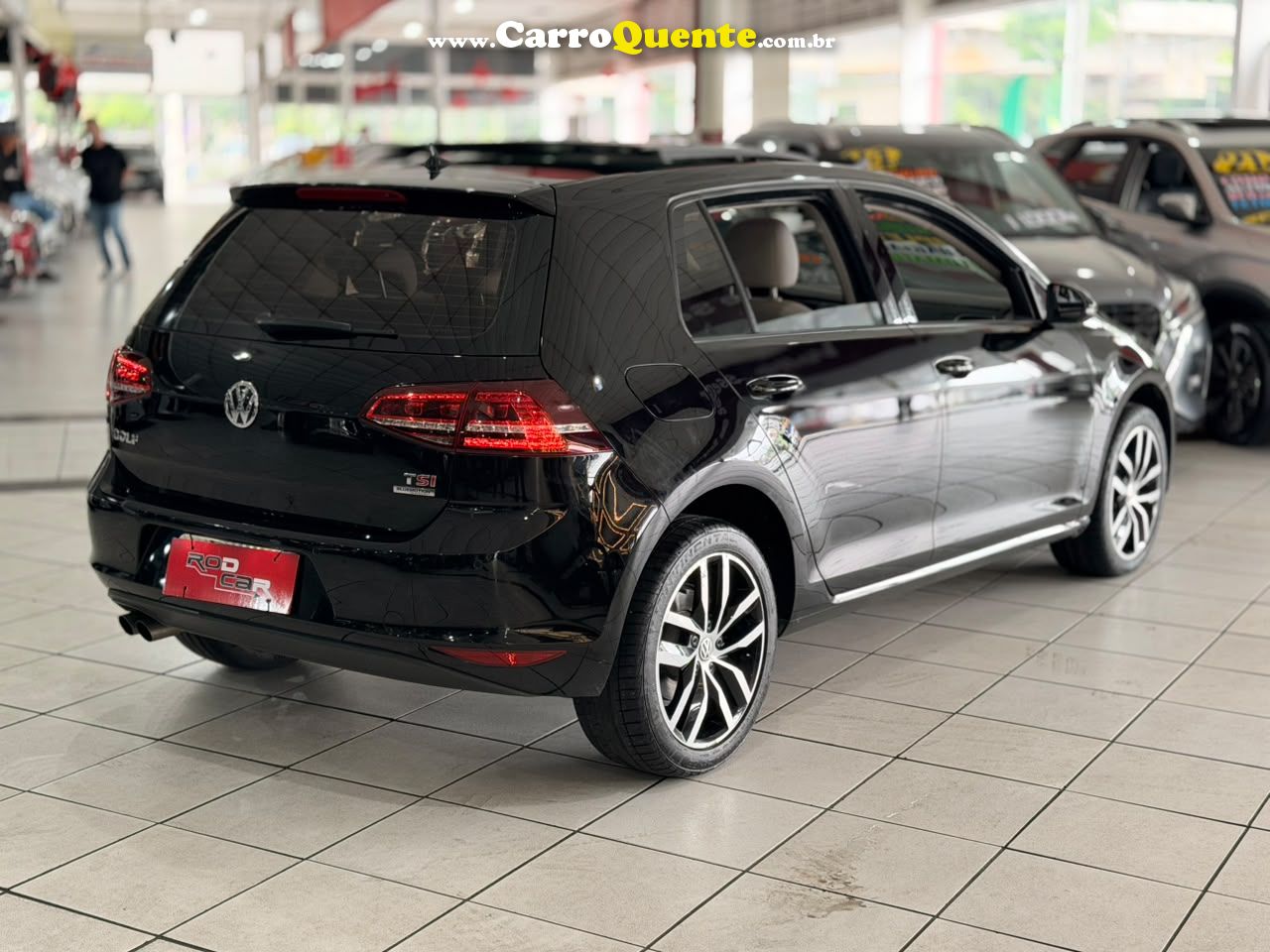VOLKSWAGEN GOLF 1.4 TSI HIGHLINE 16V 2014 - Loja