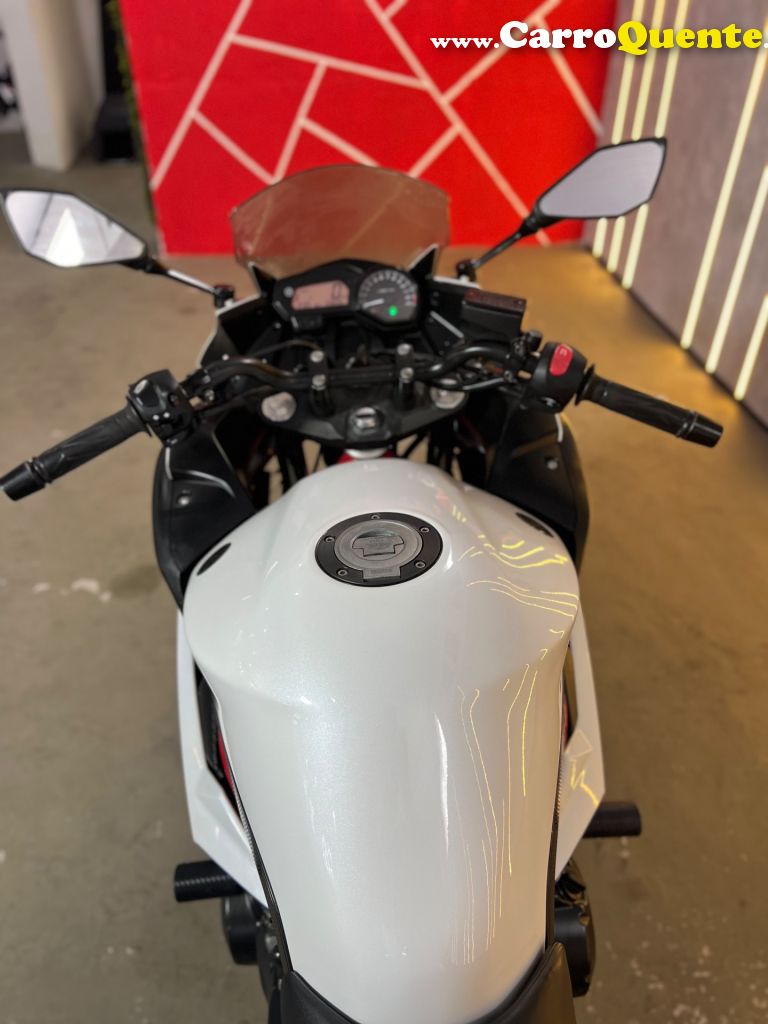 YAMAHA    XJ6 F   BRANCO 2013 599 GASOLINA - Loja