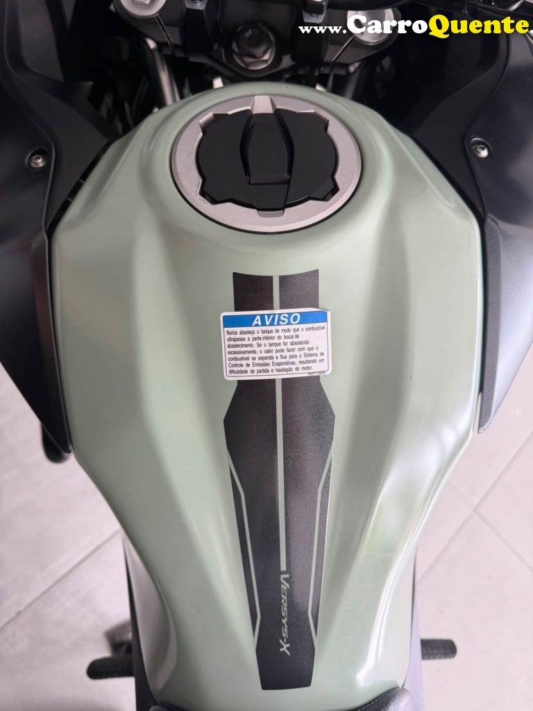 KAWASAKI   VERSYS-X 300 TOURER   VERDE 2023 300 GASOLINA - Loja