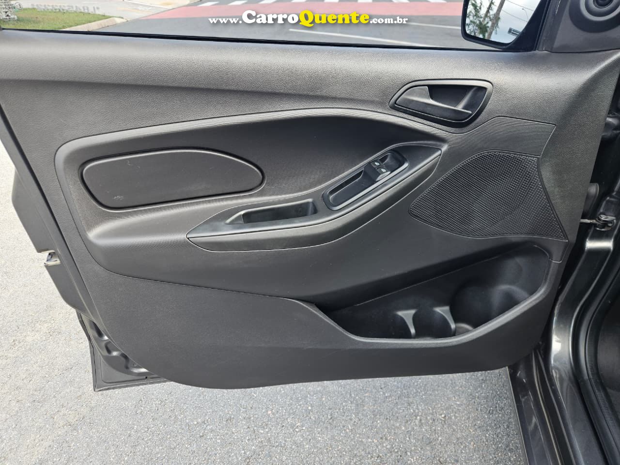 FORD   KA 1.0 SESE PLUS TIVCT FLEX 5P   CINZA 2020 1.0 FLEX - Loja