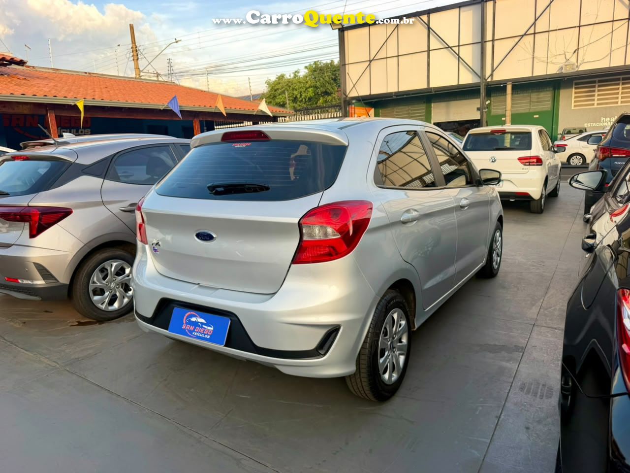 FORD   KA 1.0 SESE PLUS TIVCT FLEX 5P   PRATA 2019 1.0 FLEX - Loja