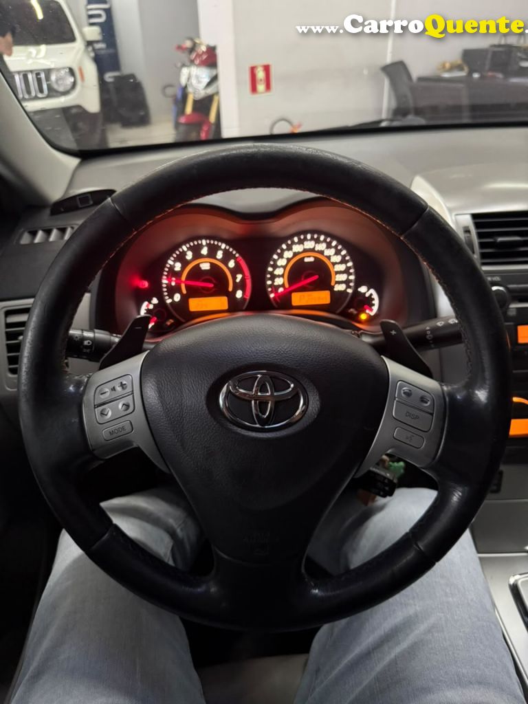 TOYOTA   COROLLA XEI 2.0 FLEX 16V AUT.   PRETO 2012 2.0 FLEX - Loja