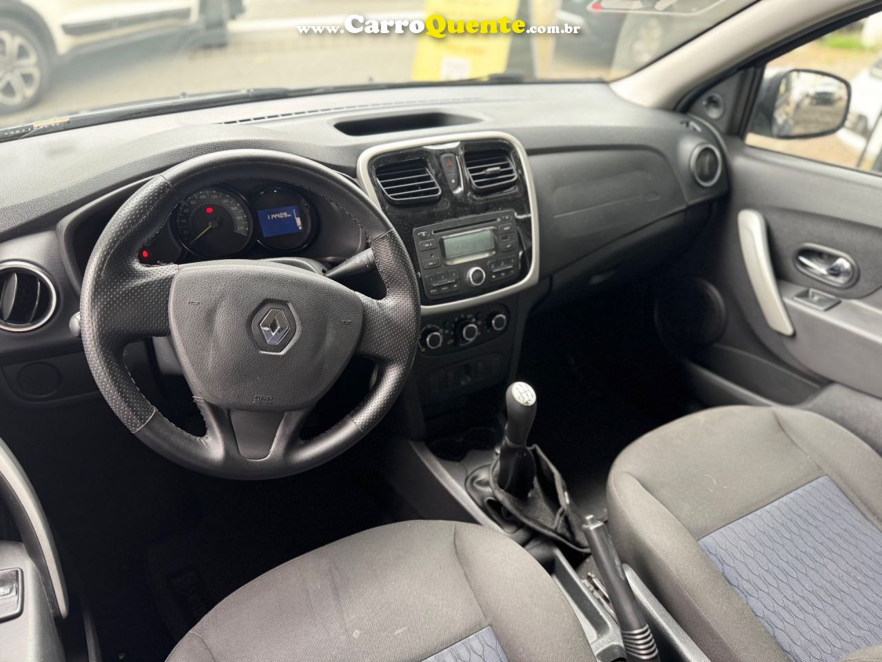 RENAULT   SANDERO EXPRESSION HI-POWER 1.0 16V 5P   CINZA 2015 1.0 FLEX - Loja