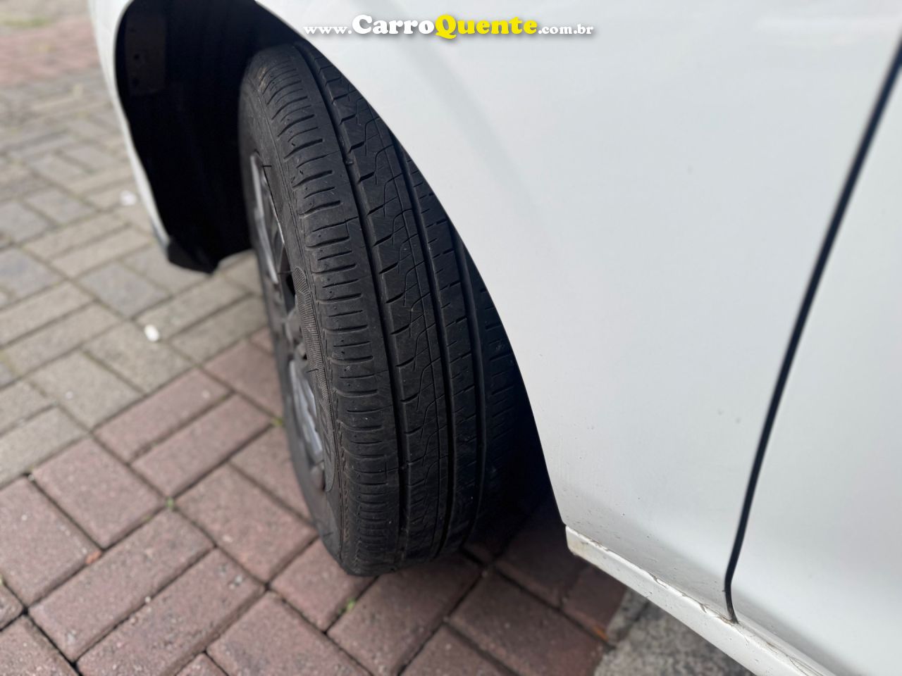 FIAT   ARGO 1.0 6V FLEX.   BRANCO 2023  1.0 FLEX - Loja