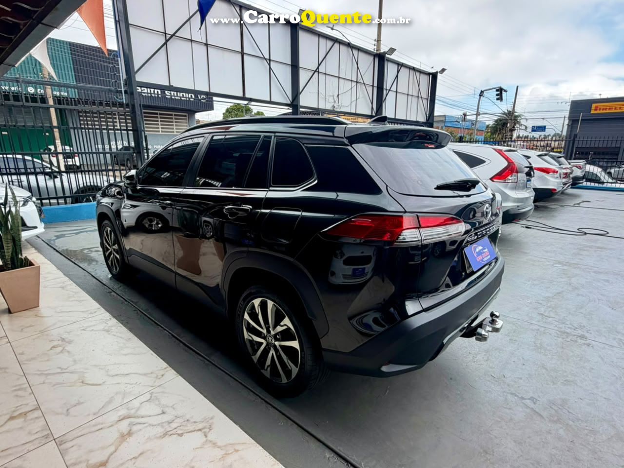 TOYOTA   COROLLA CROSS XRE 2.0 16V FLEX AUT.   PRETO 2022 2.0 FLEX - Loja