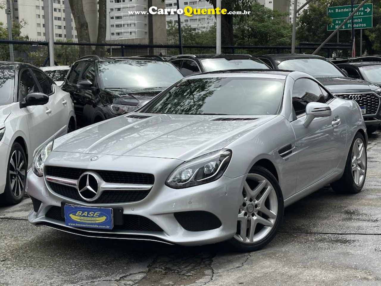 MERCEDES-BENZ   SLC-300 2.0 TURBO 245CV AUT.   PRATA 2017 2.0 T GASOLINA - Loja