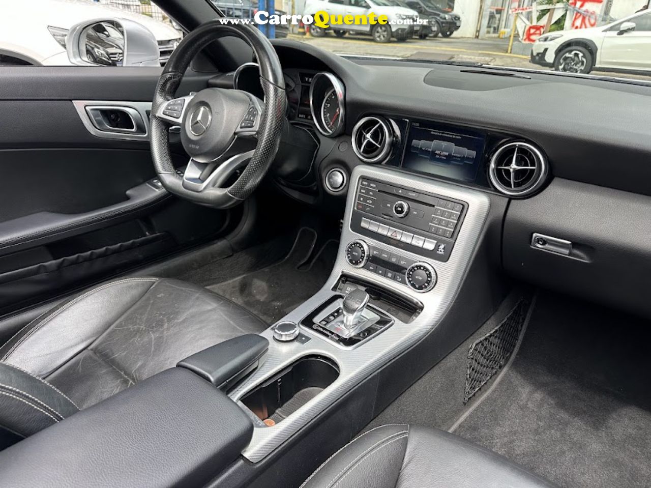 MERCEDES-BENZ   SLC-300 2.0 TURBO 245CV AUT.   PRATA 2017 2.0 T GASOLINA - Loja