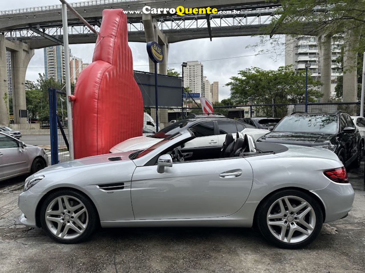 MERCEDES-BENZ   SLC-300 2.0 TURBO 245CV AUT.   PRATA 2017 2.0 T GASOLINA - Loja