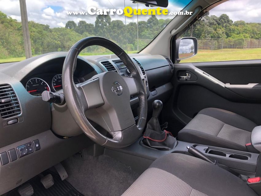 Nissan FRONTIER 2.5 S 4X4 CD TURBO ELETRONIC DIESEL 4P MANUAL - Loja