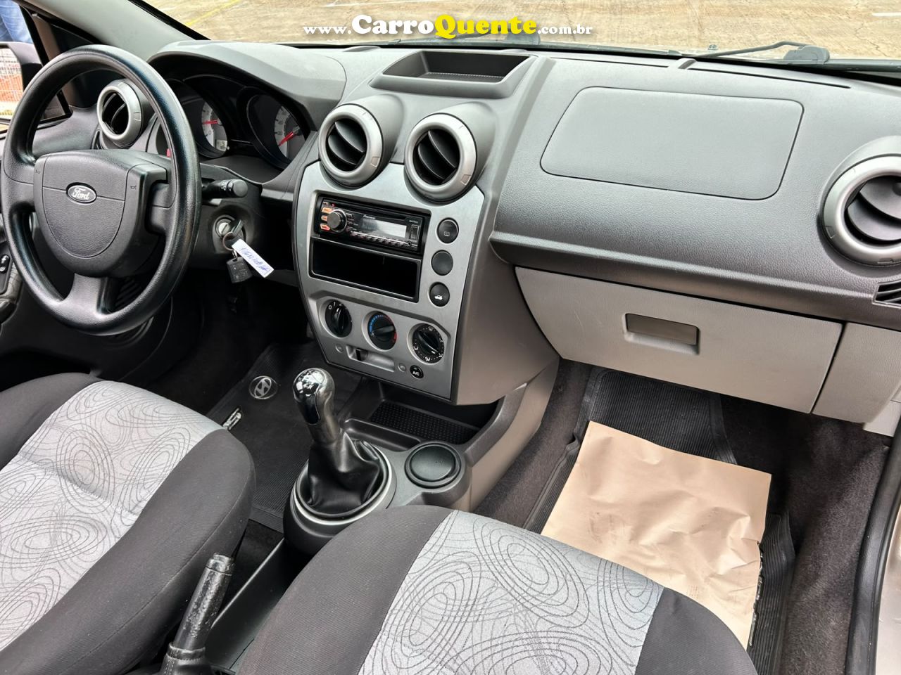 FORD FIESTA 1.0 MPI SEDAN 8V 2008 - Loja
