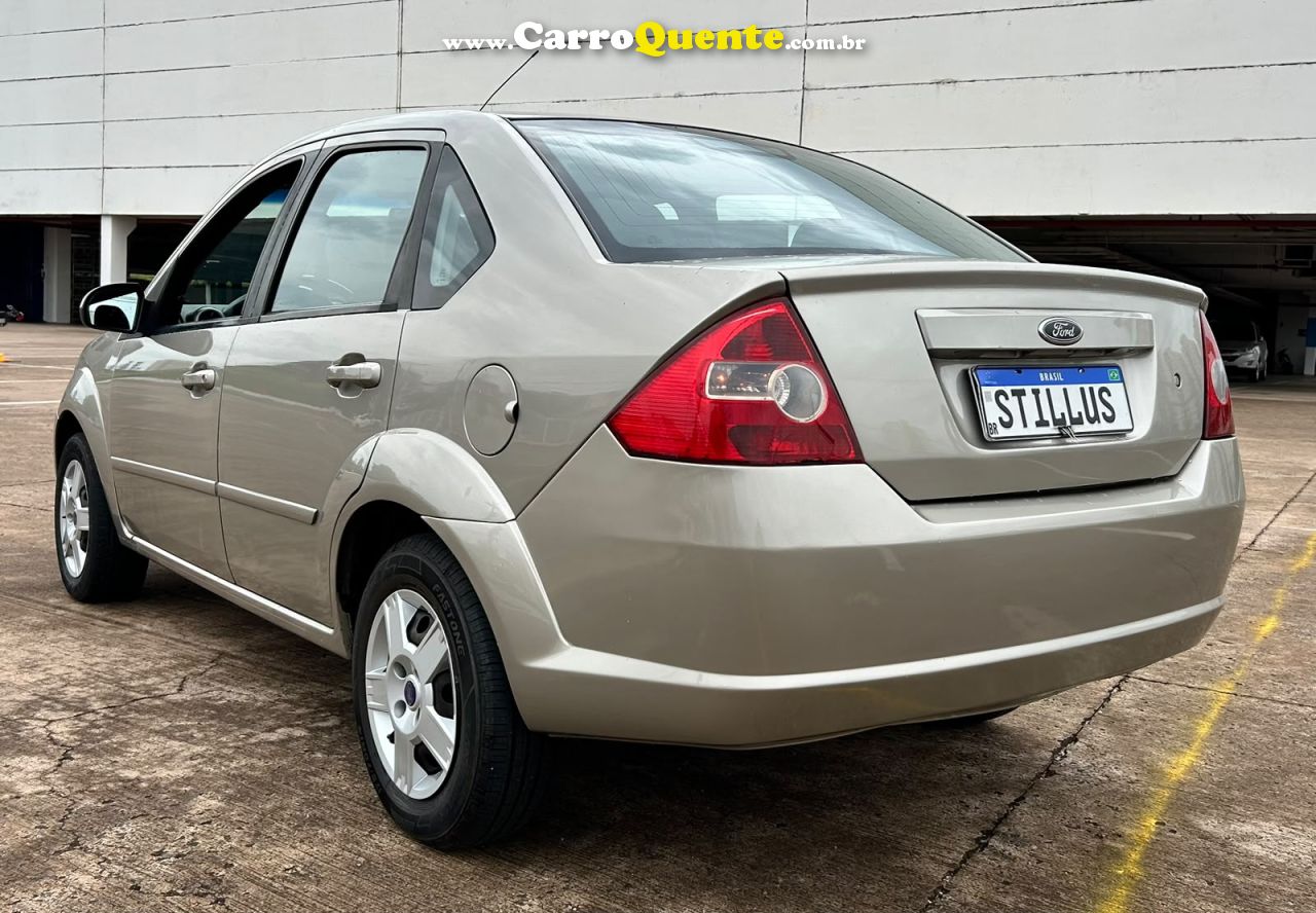 FORD FIESTA 1.0 MPI SEDAN 8V 2008 - Loja