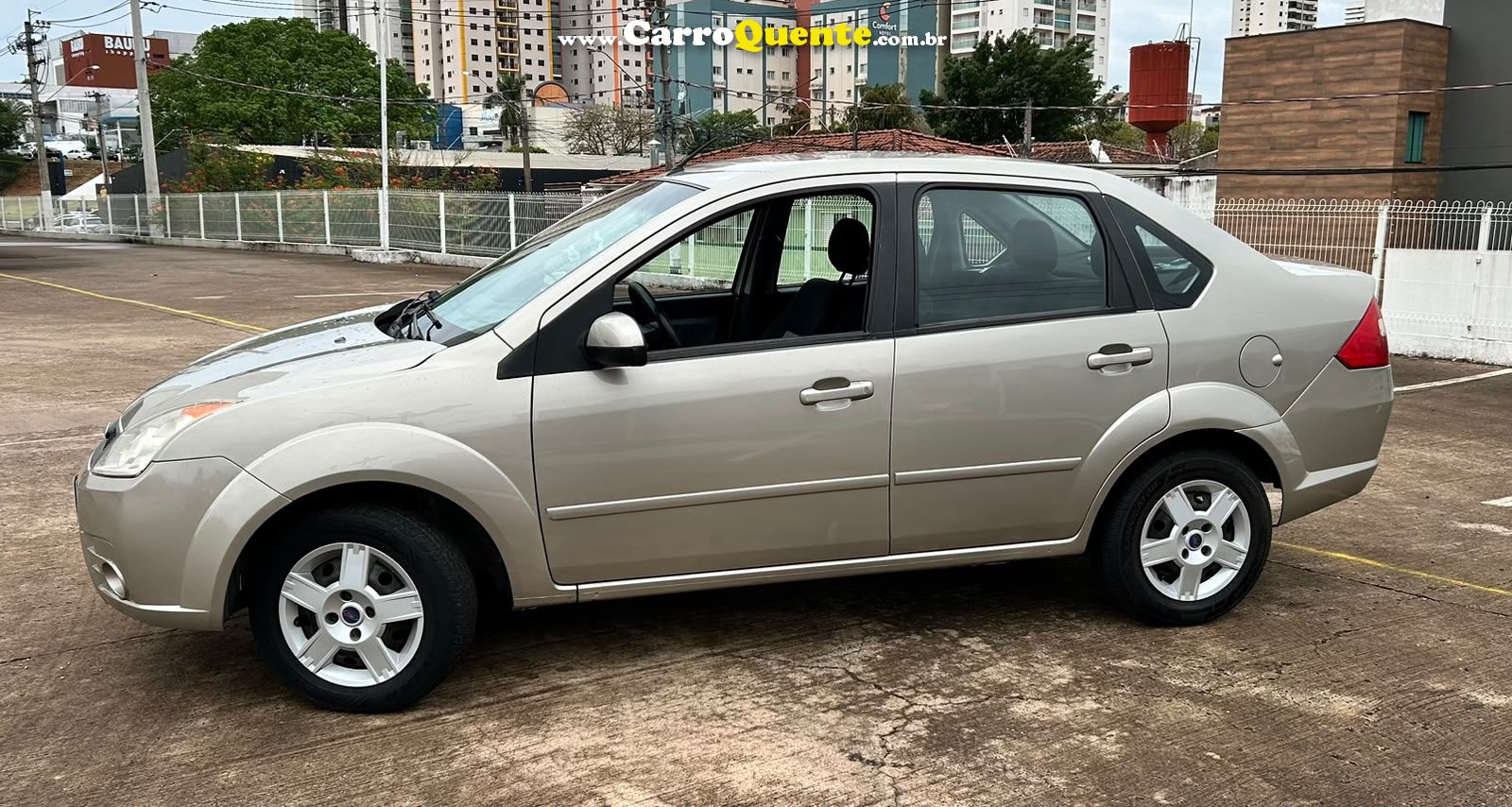 FORD FIESTA 1.0 MPI SEDAN 8V 2008 - Loja