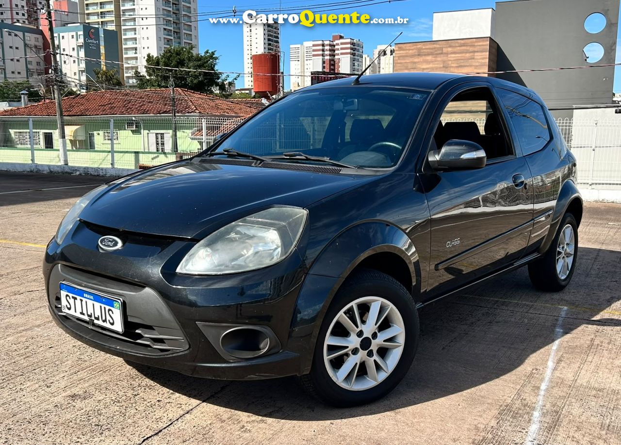 FORD KA 1.0 MPI 8V 2013 - Loja