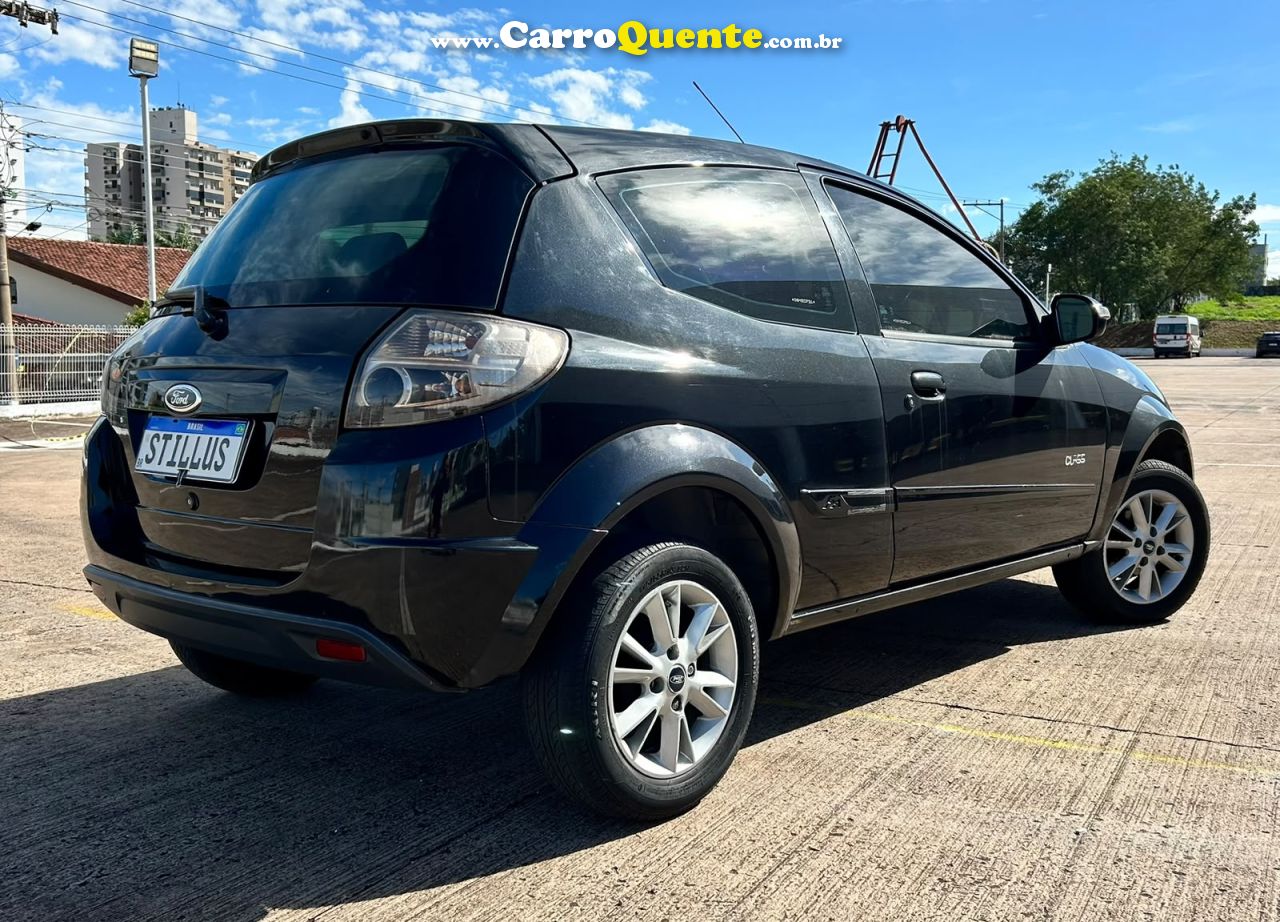 FORD KA 1.0 MPI 8V 2013 - Loja