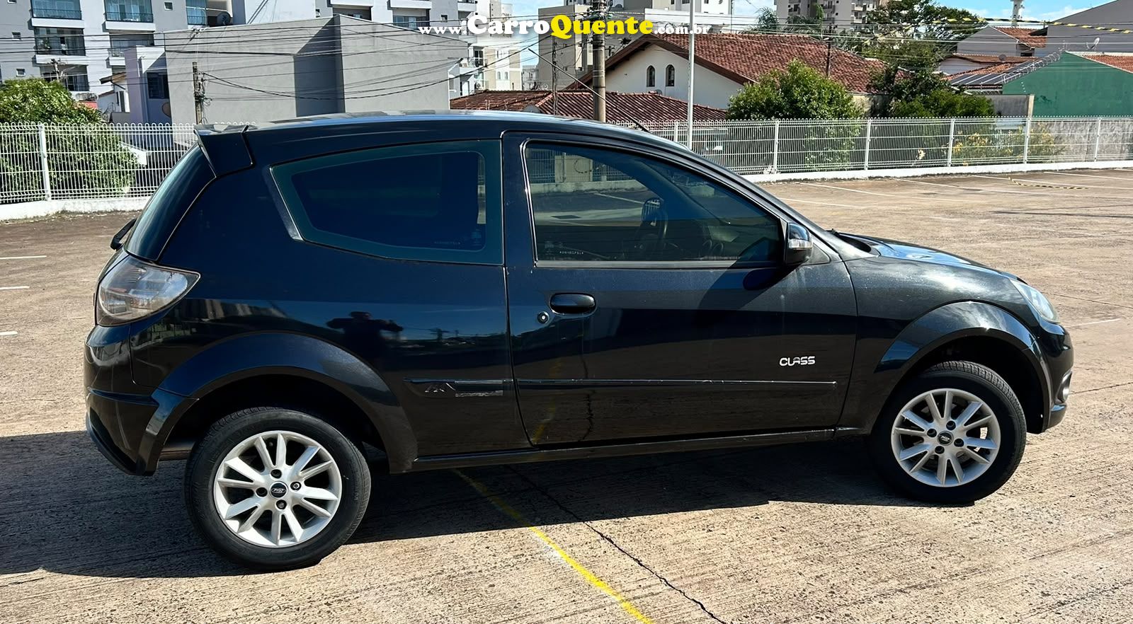 FORD KA 1.0 MPI 8V 2013 - Loja
