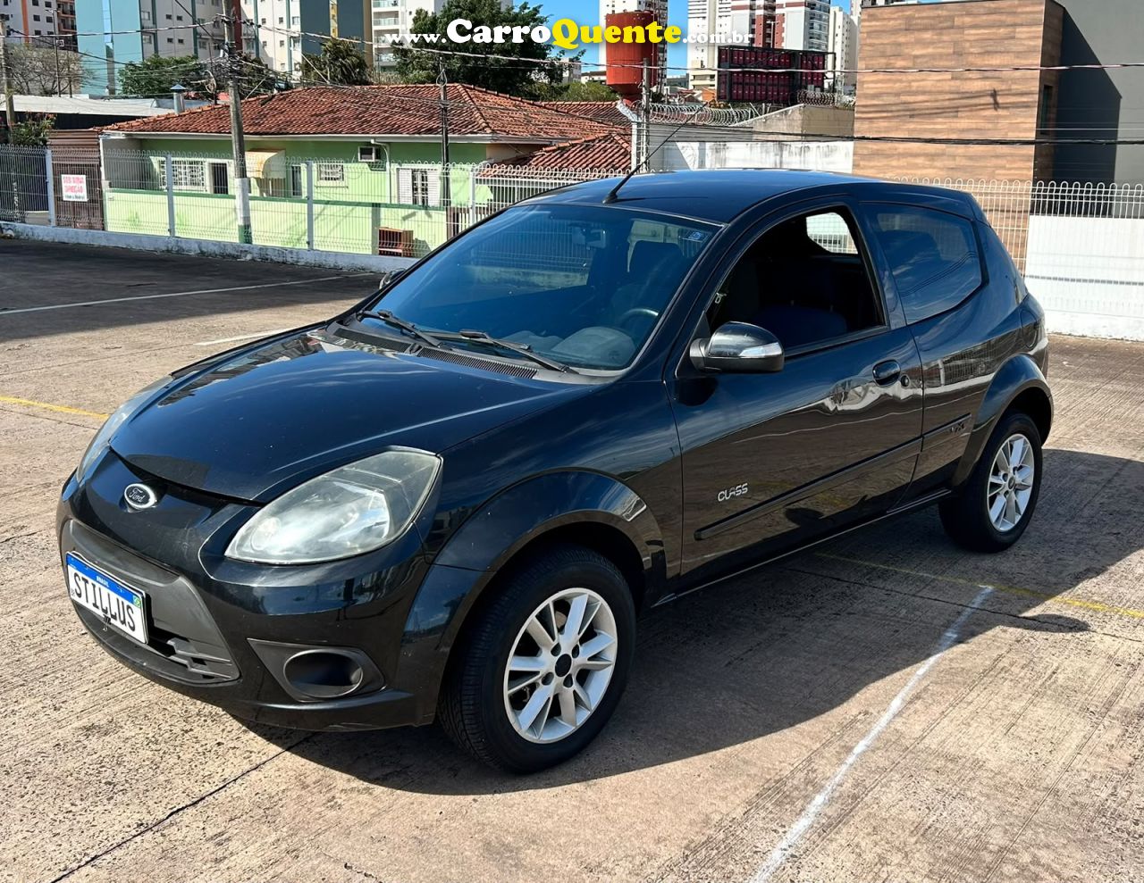 FORD KA 1.0 MPI 8V 2013 - Loja