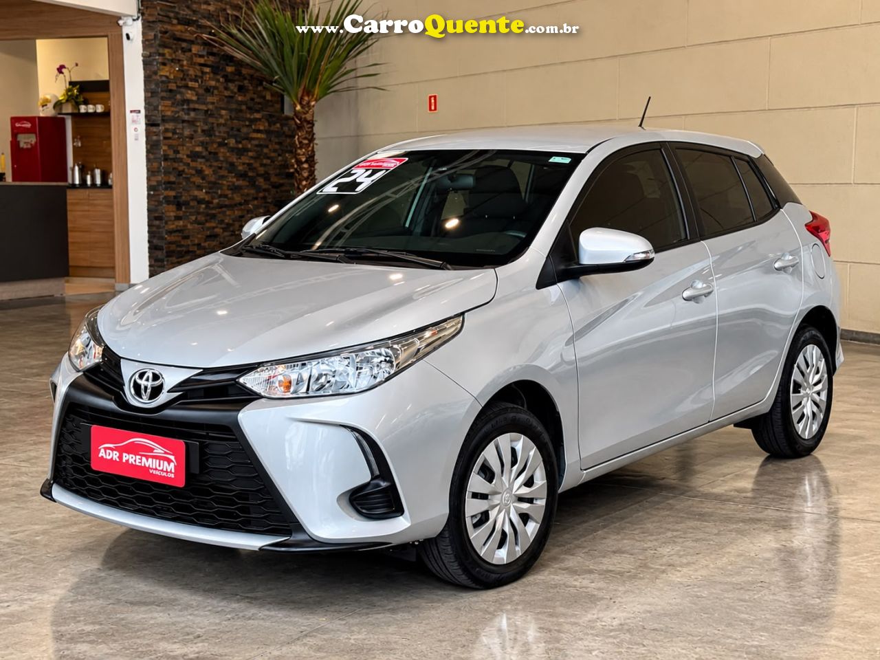 TOYOTA YARIS 1.5 16V XL 2024 - Loja