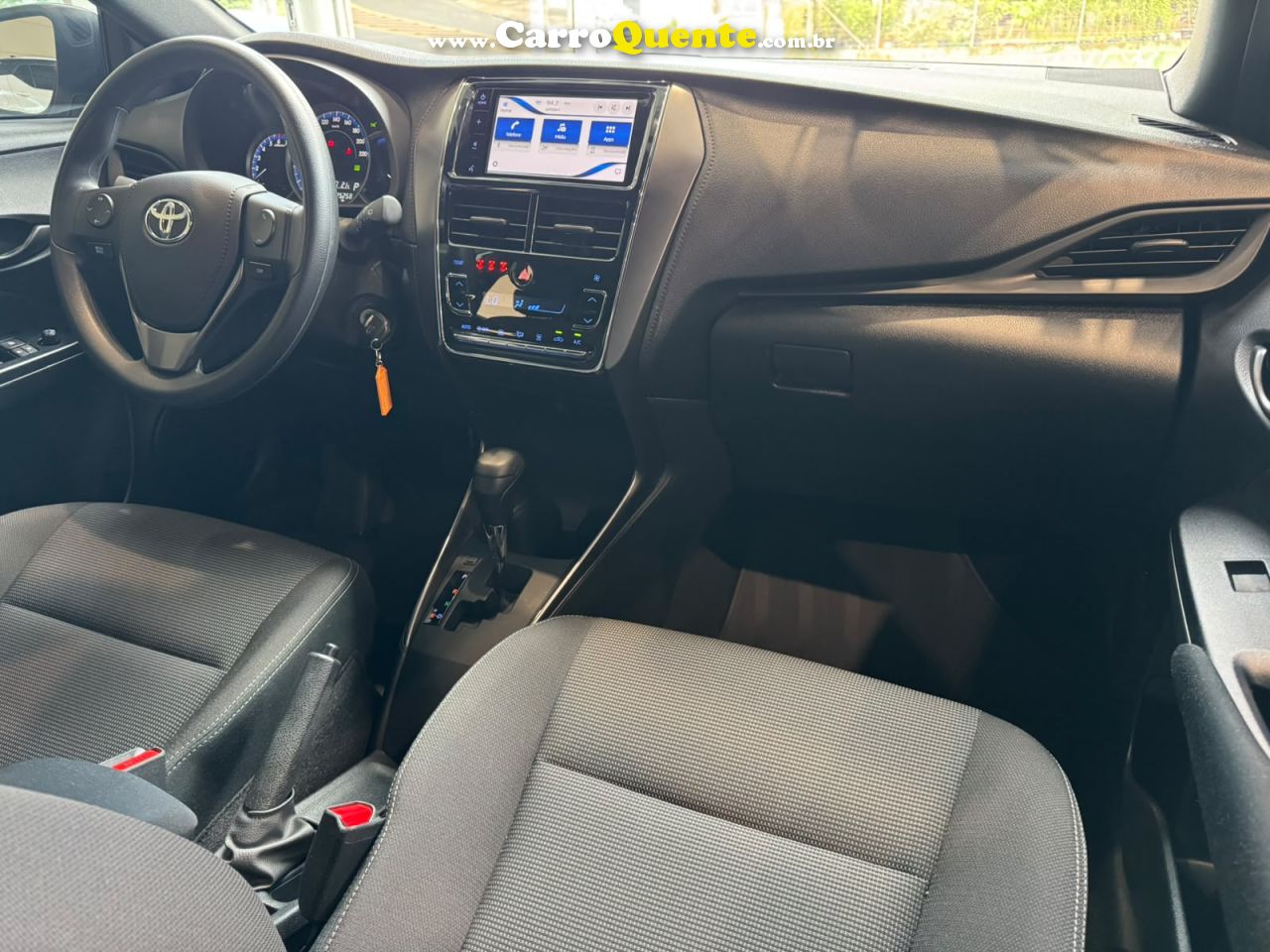 TOYOTA YARIS 1.5 16V XL 2024 - Loja