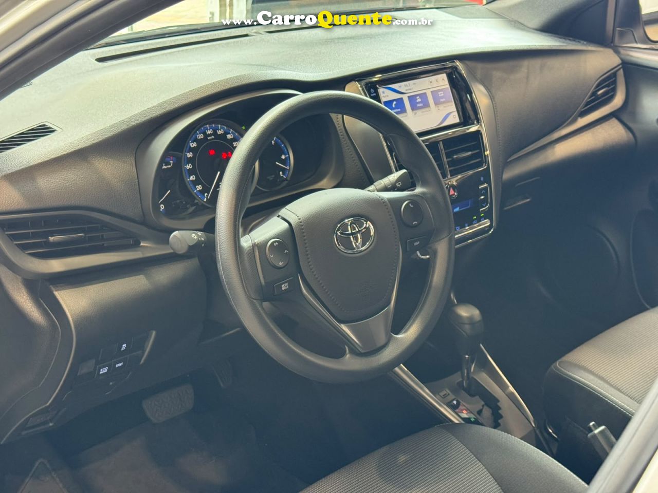 TOYOTA YARIS 1.5 16V XL 2024 - Loja