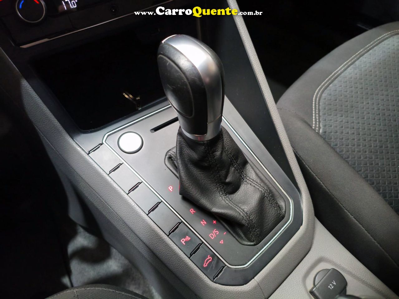 VOLKSWAGEN POLO 1.0 200 TSI HIGHLINE 2019 - Loja