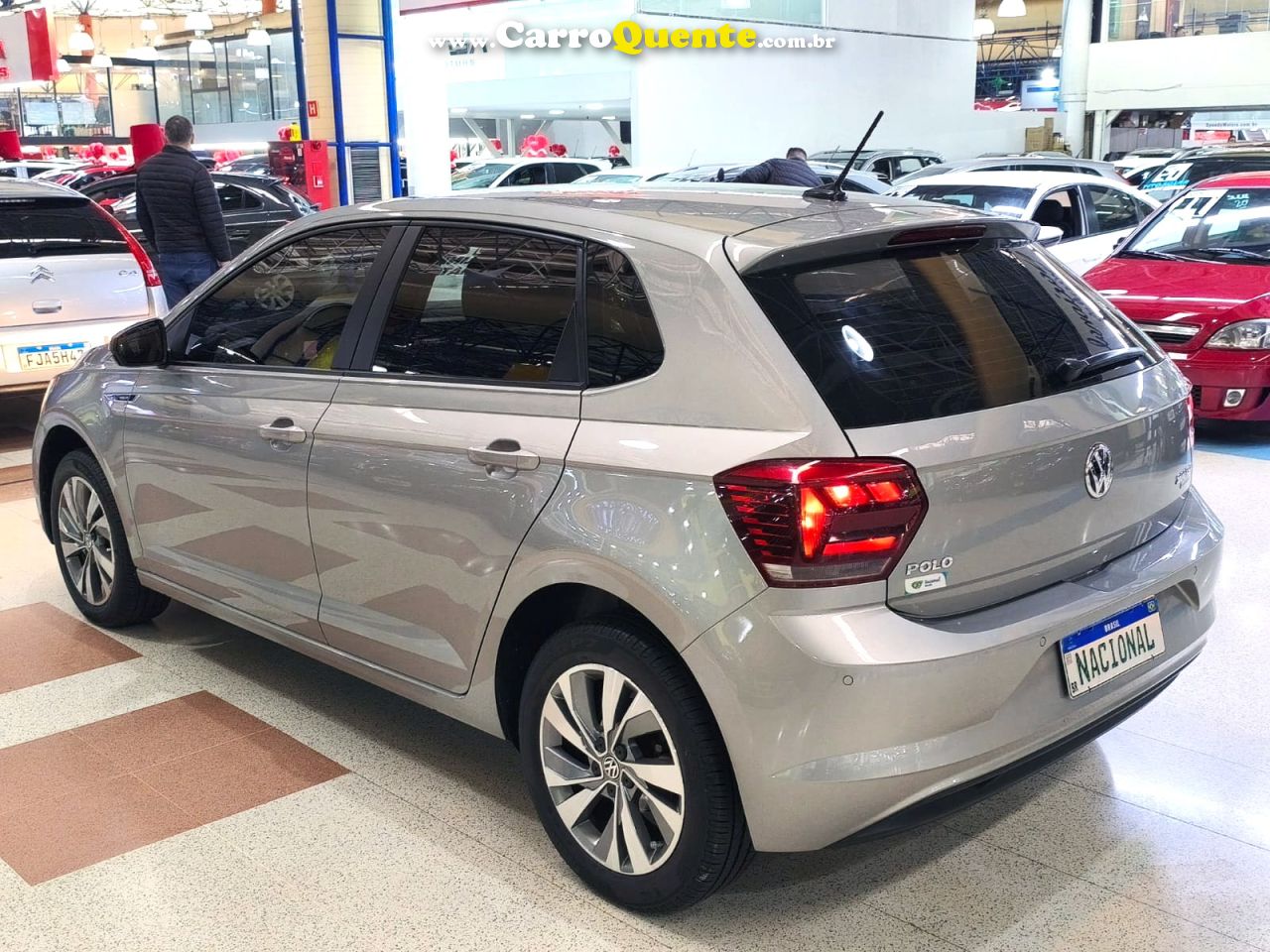 VOLKSWAGEN POLO 1.0 200 TSI HIGHLINE 2019 - Loja