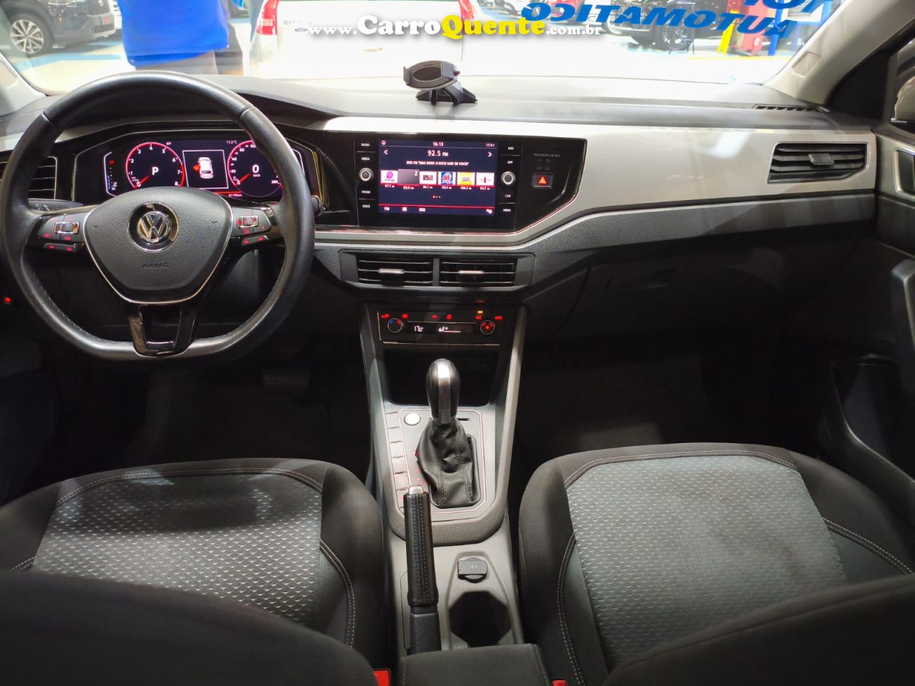 VOLKSWAGEN POLO 1.0 200 TSI HIGHLINE 2019 - Loja