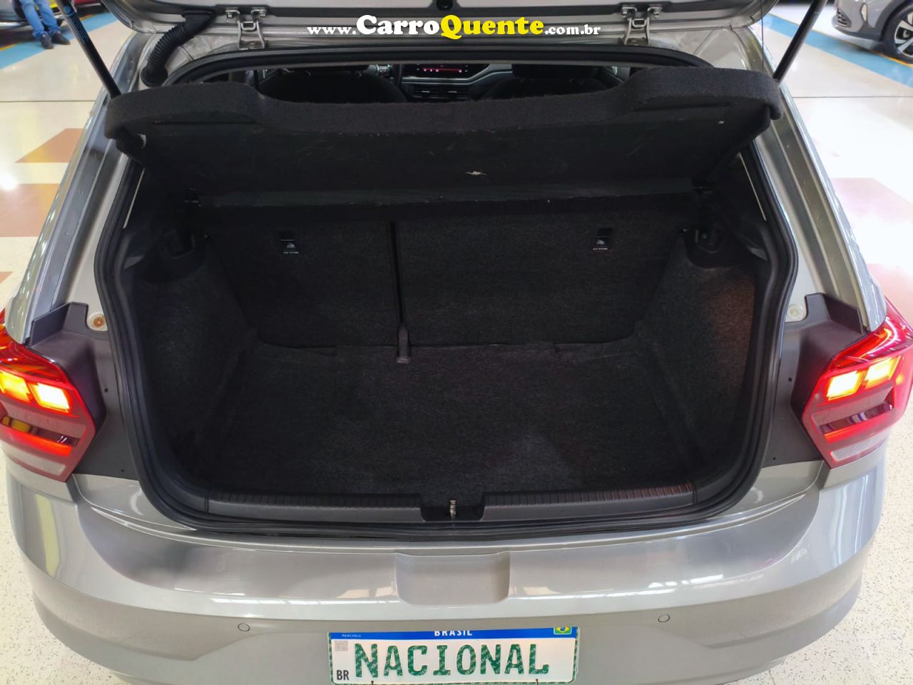 VOLKSWAGEN POLO 1.0 200 TSI HIGHLINE 2019 - Loja