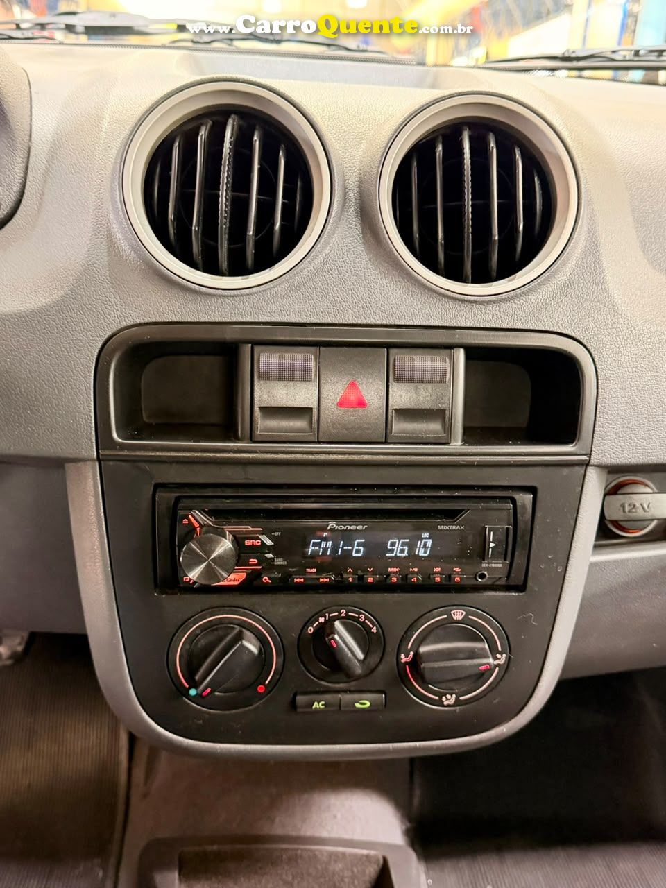 VOLKSWAGEN GOL 1.0 MI PLUS 8V G.IV 2009 - Loja