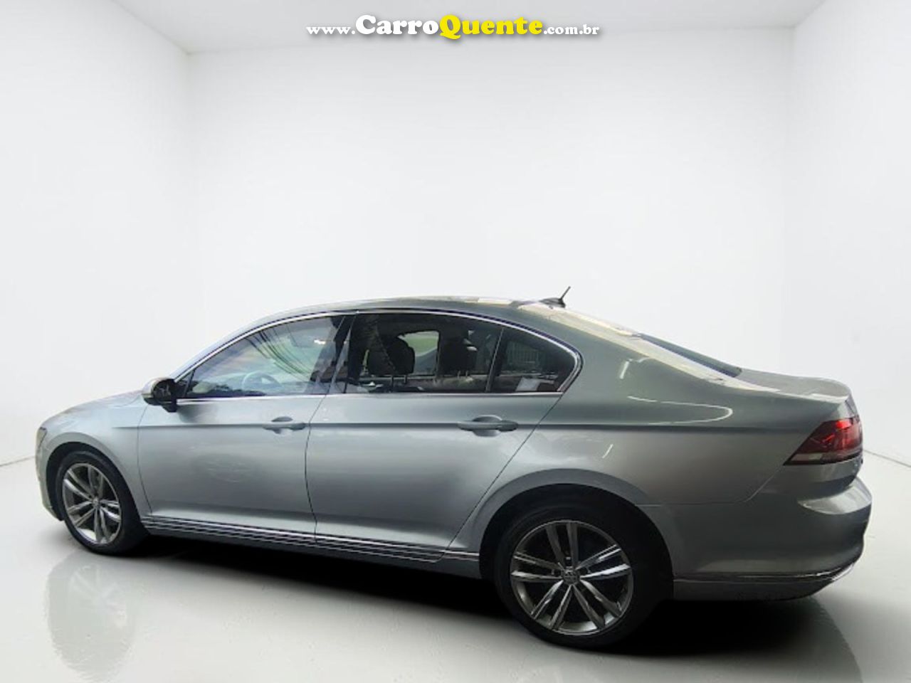 VOLKSWAGEN PASSAT 2.0 16V TSI BLUEMOTION COMFORTLINE DSG 2016 - Loja