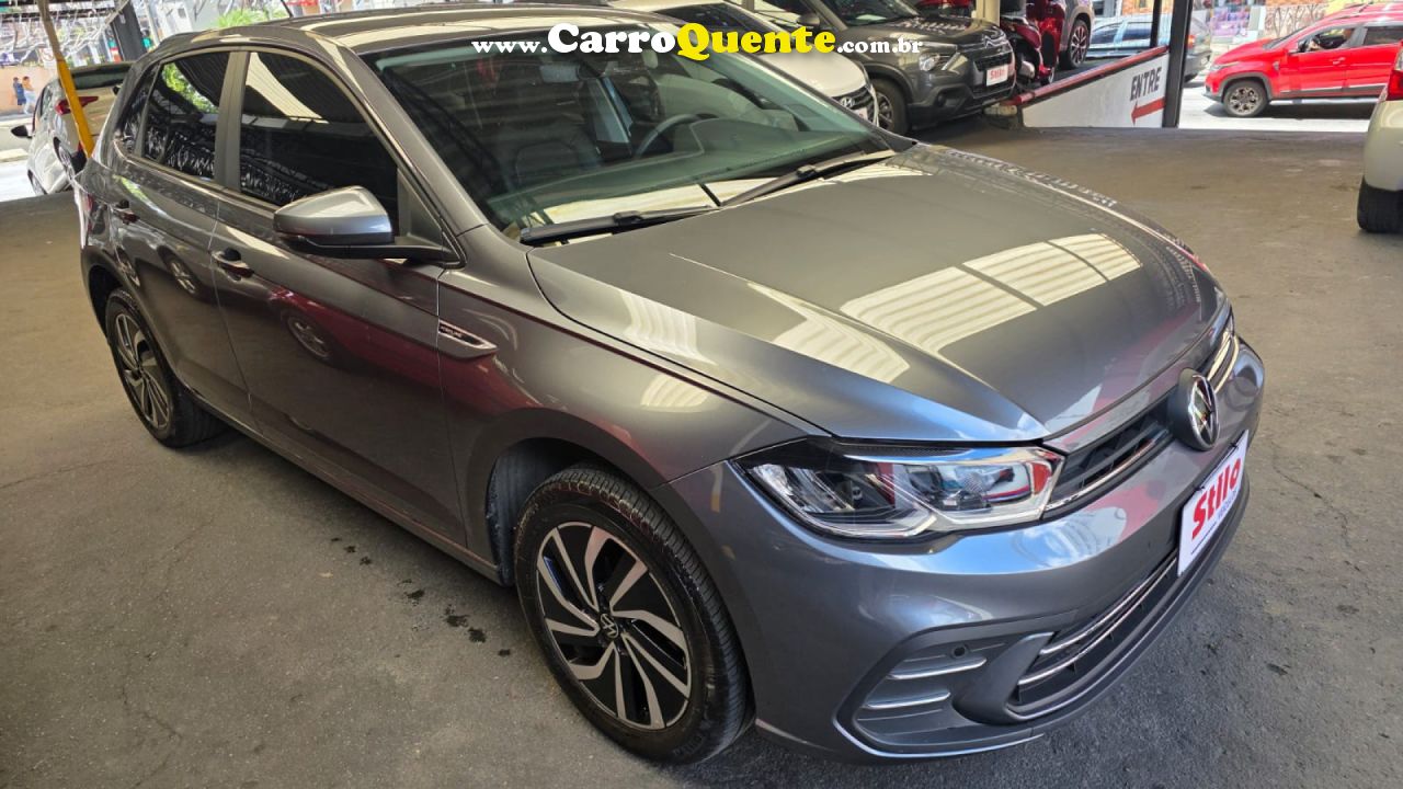 VOLKSWAGEN   POLO HIGHLINE 200 TSI 1.0 FLEX 12V AUT.   CINZA 2025 1.0 FLEX - Loja