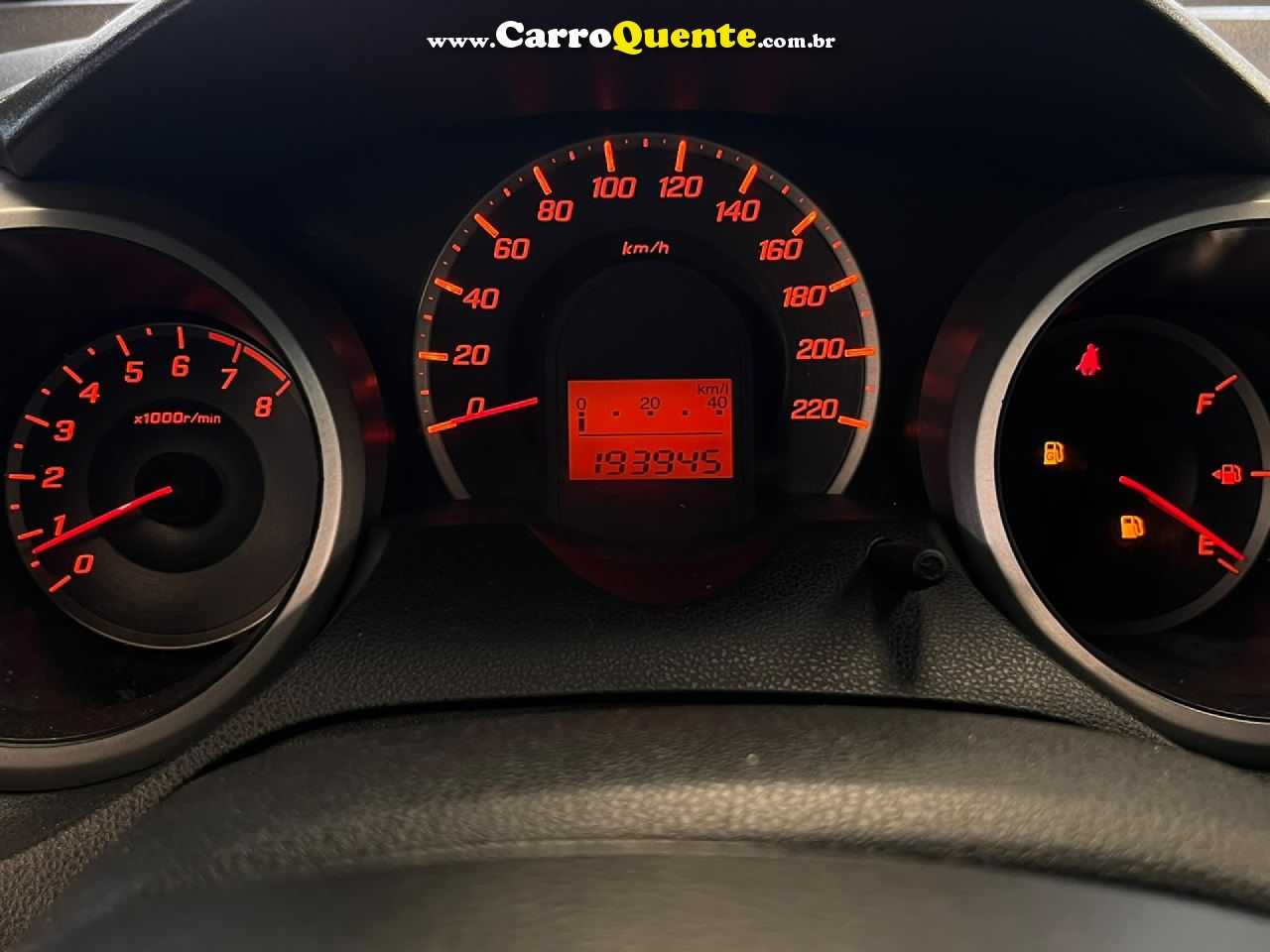 HONDA   FIT DX 1.4 FLEX 16V 5P MEC.   PRATA 2014 1.4 FLEX - Loja