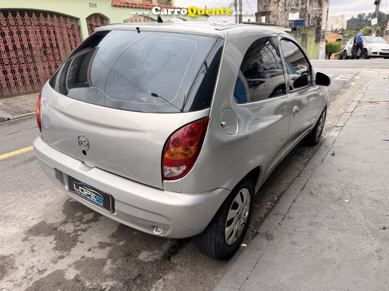 CHEVROLET   CELTA 1.0SUPERN.PIQ.1.0 MPFI VHC 8V 3P   PRATA 2003 1.0 GASOLINA - Loja