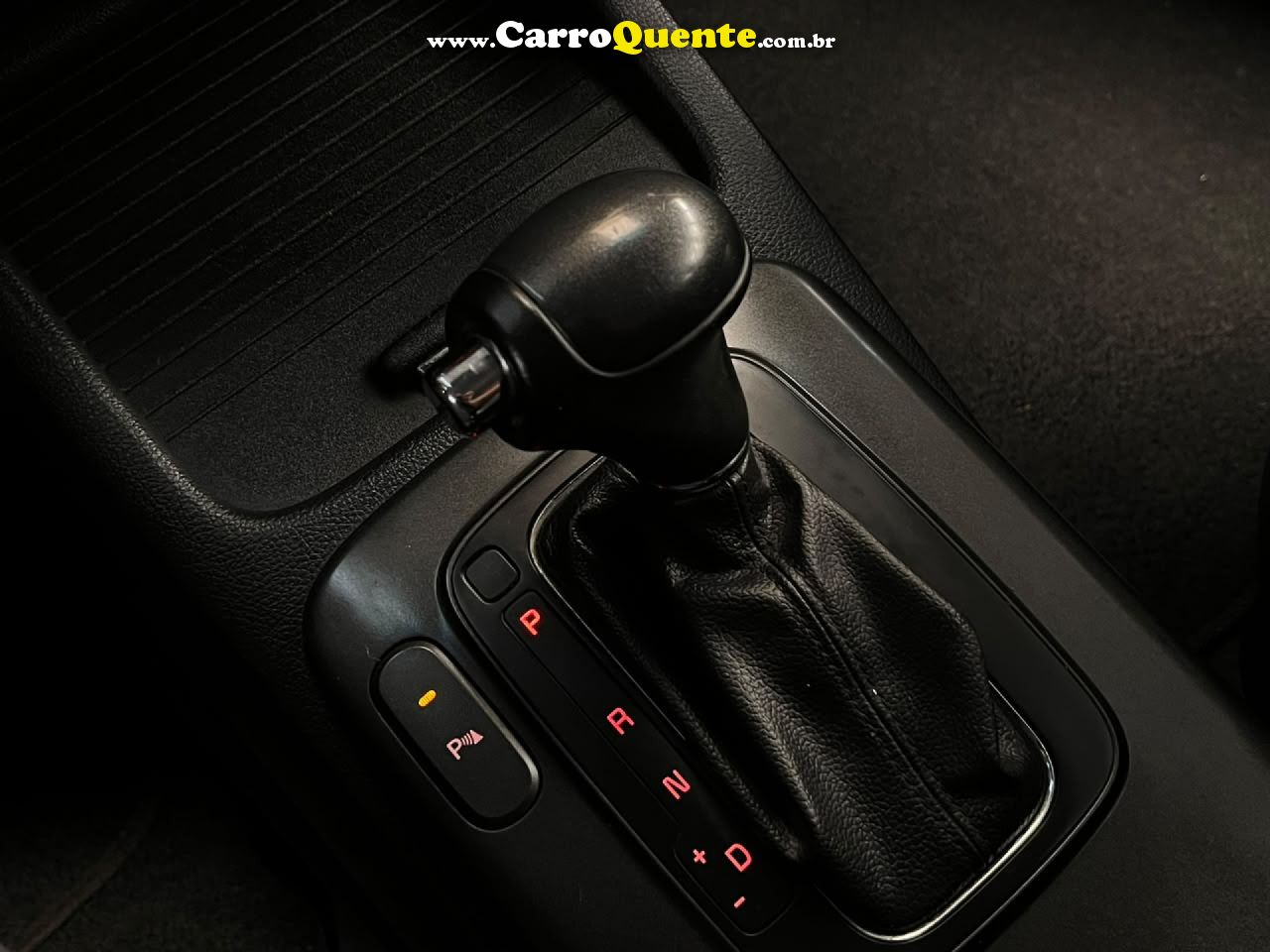 KIA   CERATO 1.6 16V  FLEX  AUT.   PRATA 2016 1.6 FLEX - Loja