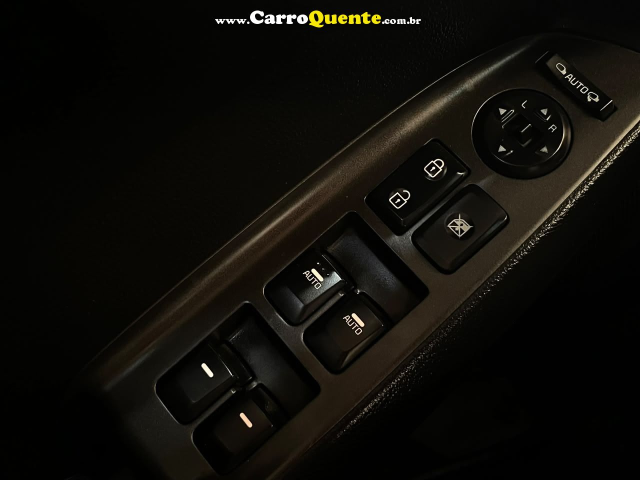 KIA   CERATO 1.6 16V  FLEX  AUT.   PRATA 2016 1.6 FLEX - Loja