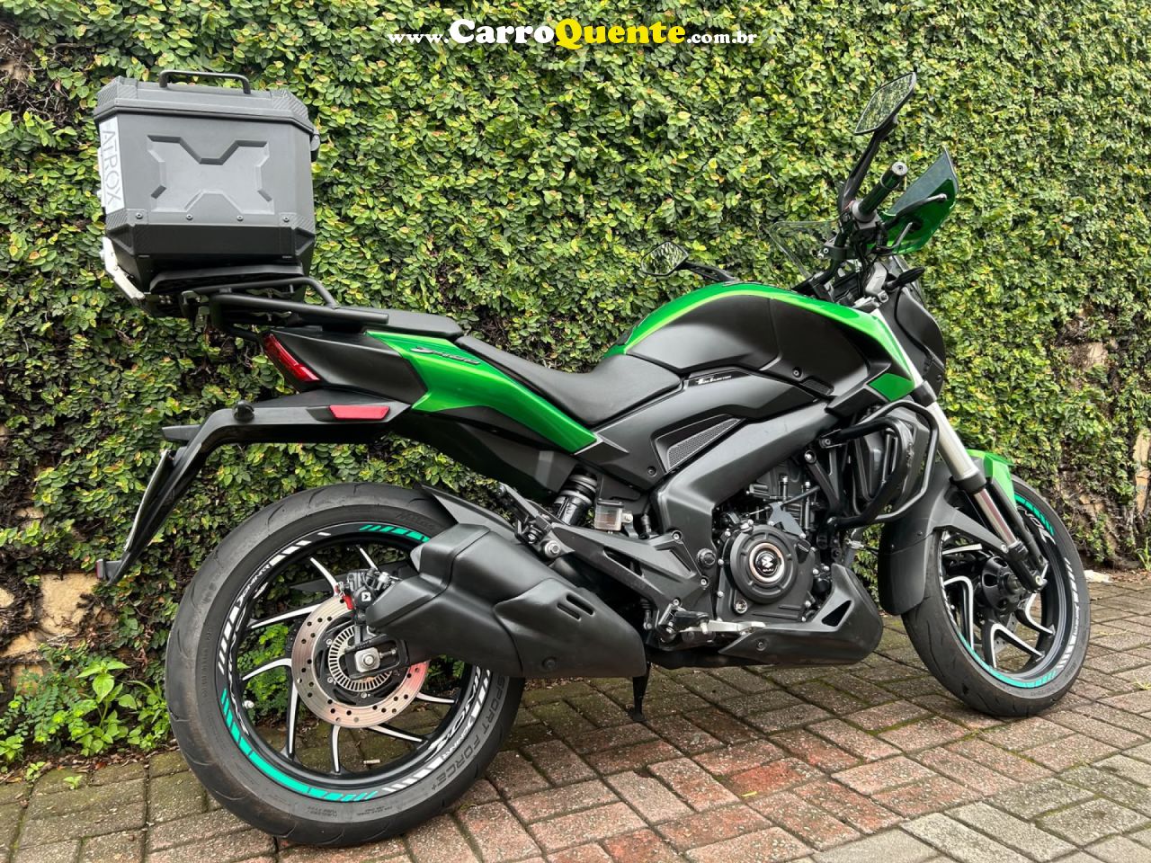 BAJAJ   DOMINAR 400    VERDE 2025 400 GASOLINA - Loja