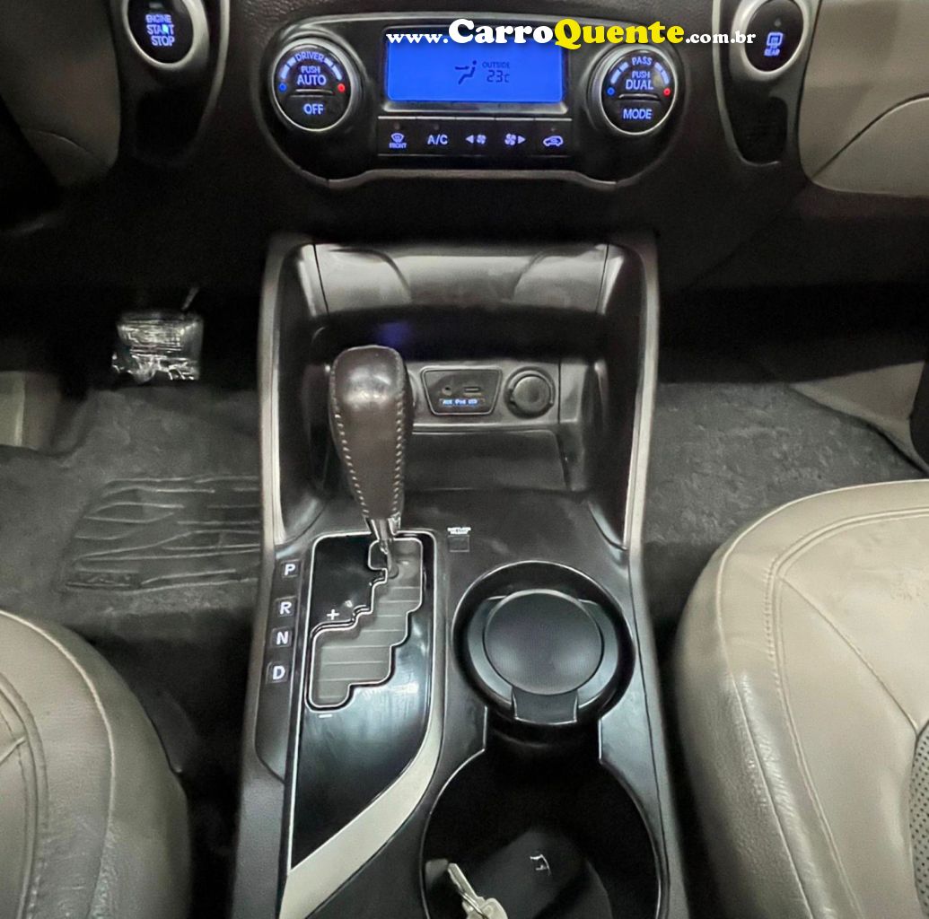 HYUNDAI   IX35 2.0 16V 170CV 2WD4WD AUT.   BRANCO 2012 2.0 GASOLINA - Loja