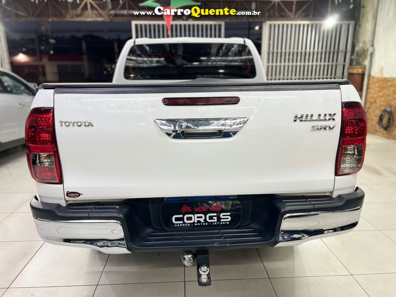 TOYOTA   HILUX CD SRV 4X2 2.7 FLEX 16V AUT.   BRANCO 2017 2.7 FLEX - Loja