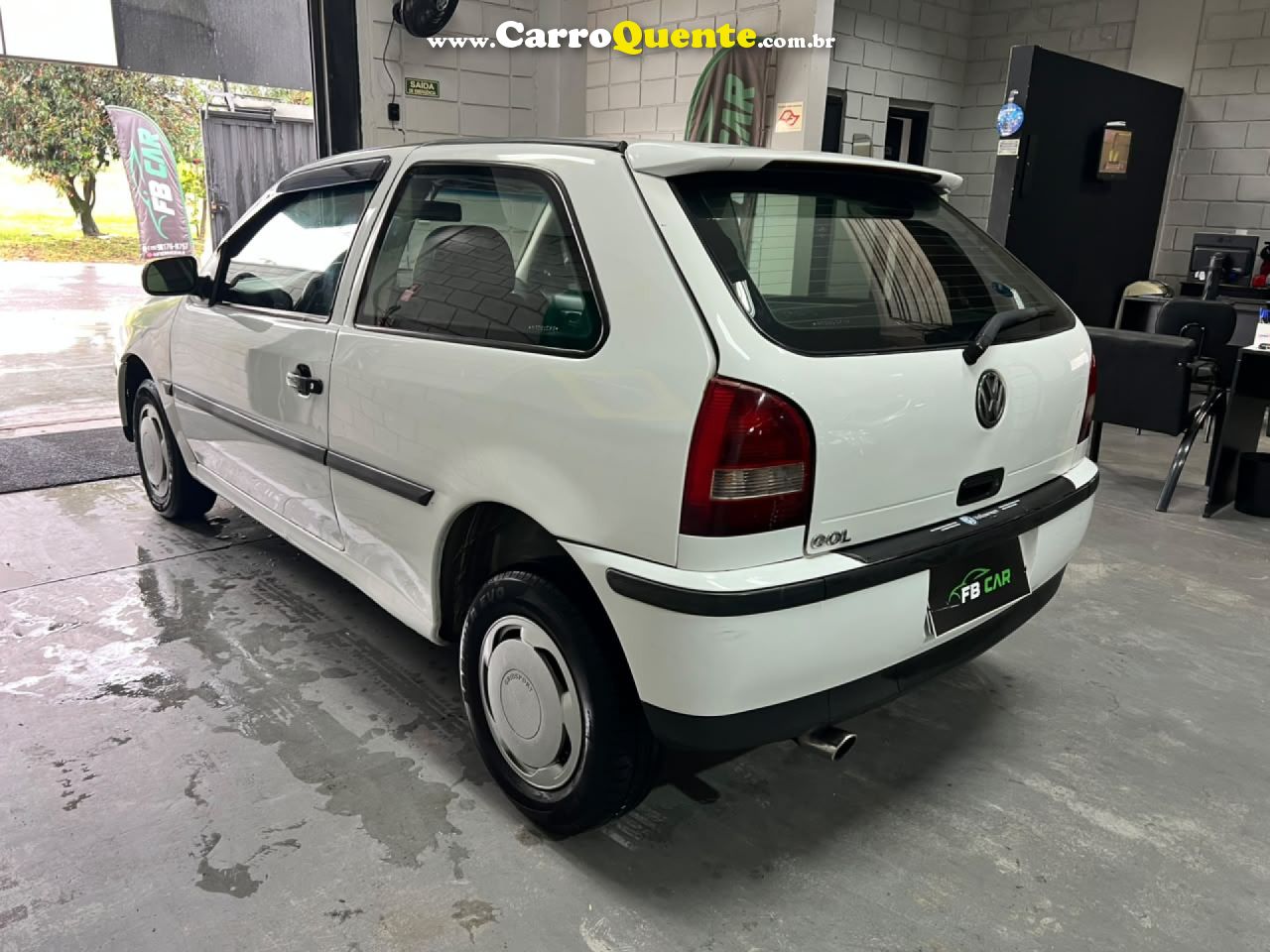 VOLKSWAGEN   GOL CITY 1.0 MI 8V 2P   BRANCO 2004 1.0 GASOLINA - Loja