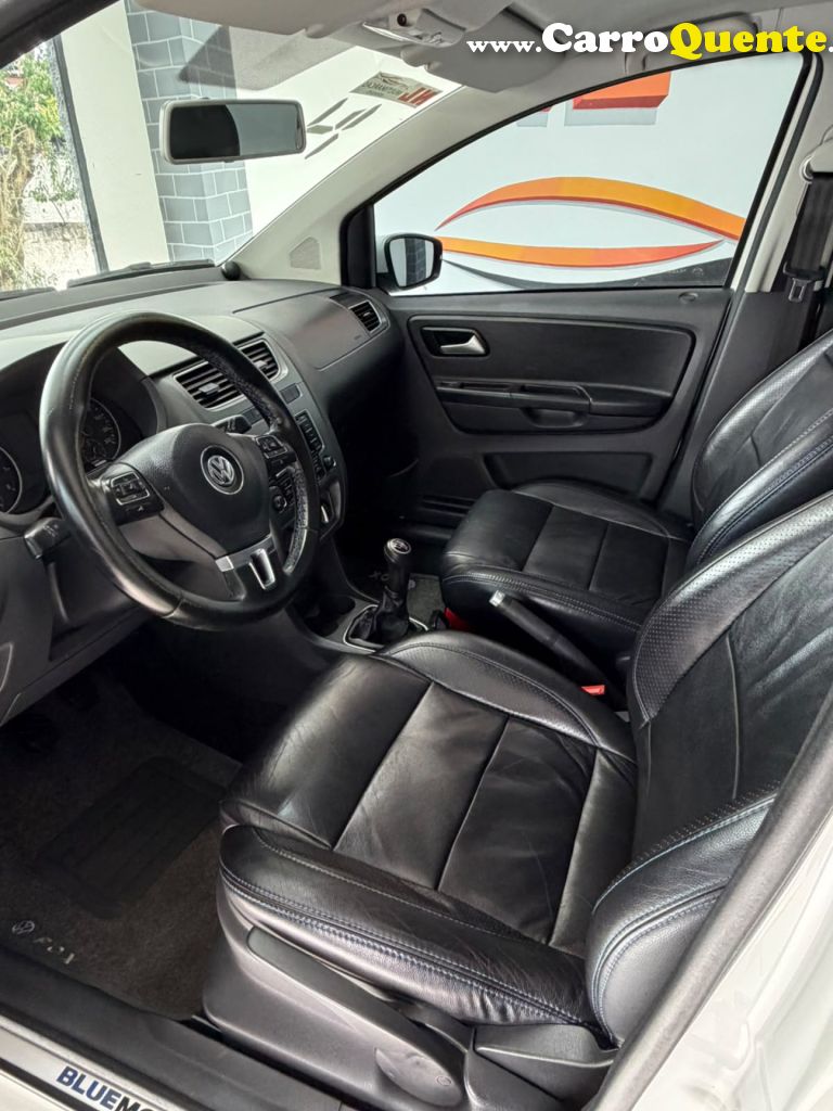 VOLKSWAGEN   FOX BLUEMOTION 1.0 MI TOTAL FLEX 12V 5P   BRANCO 2014 1.0 FLEX - Loja