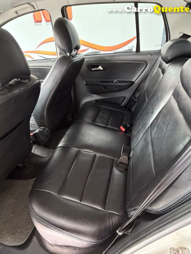 VOLKSWAGEN   FOX BLUEMOTION 1.0 MI TOTAL FLEX 12V 5P   BRANCO 2014 1.0 FLEX - Loja