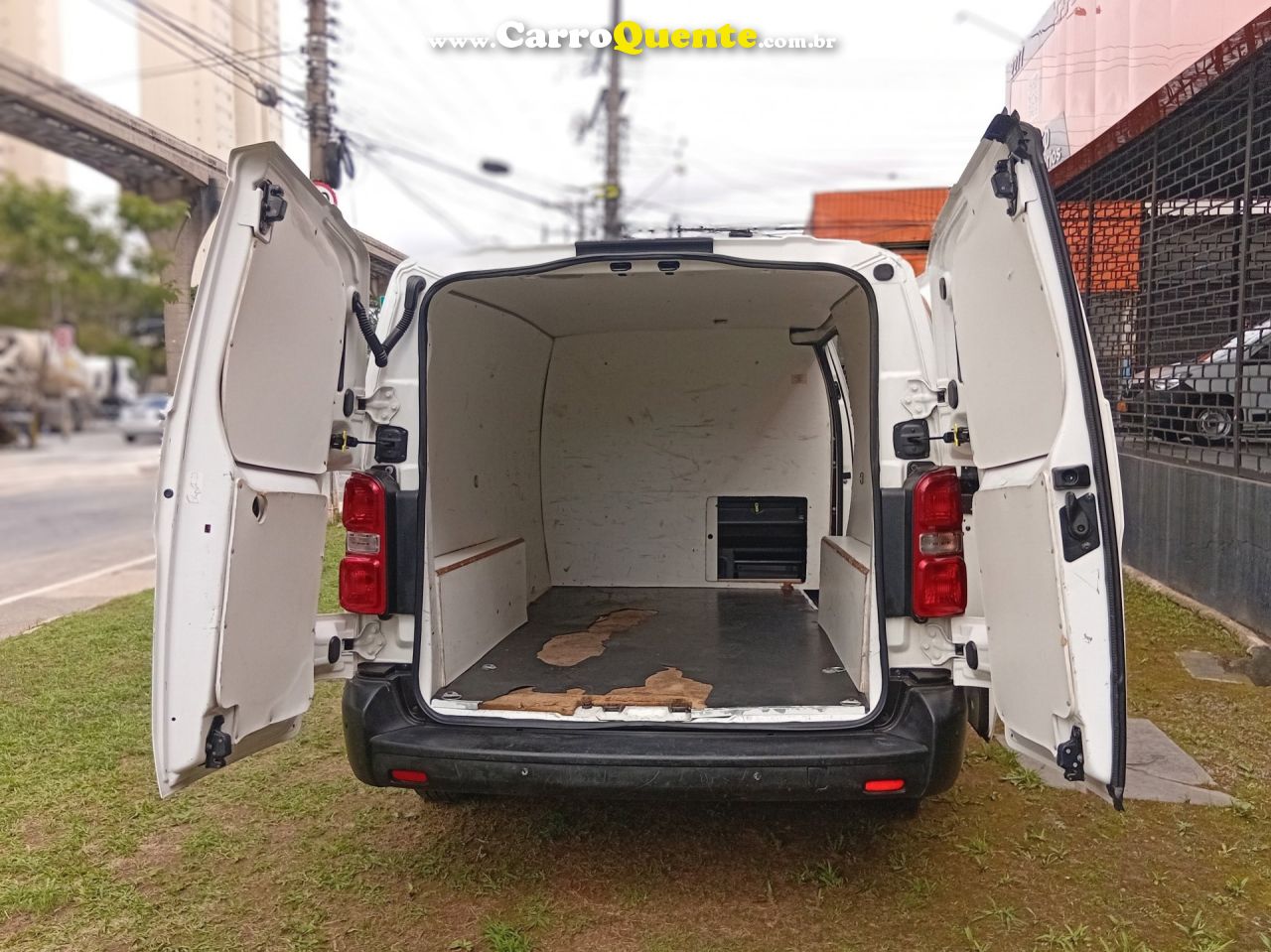 PEUGEOT   EXPERT BUSINESS PACK 1.6 TURBO DIESEL   BRANCO 2019 1.6 DIESEL - Loja