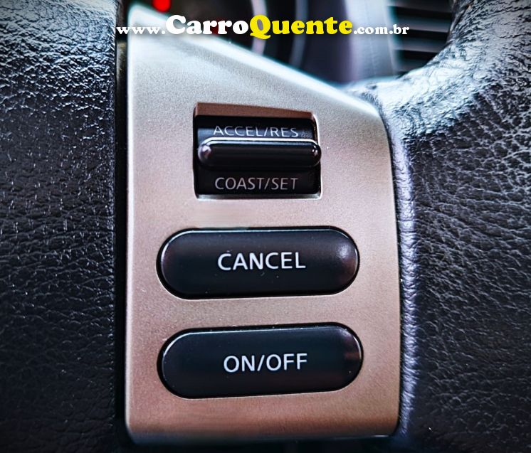 Nissan TIIDA 1.8 SL 16V FLEX 4P AUTOMÁTICO - Loja