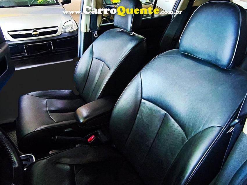 Nissan TIIDA 1.8 SL 16V FLEX 4P AUTOMÁTICO - Loja