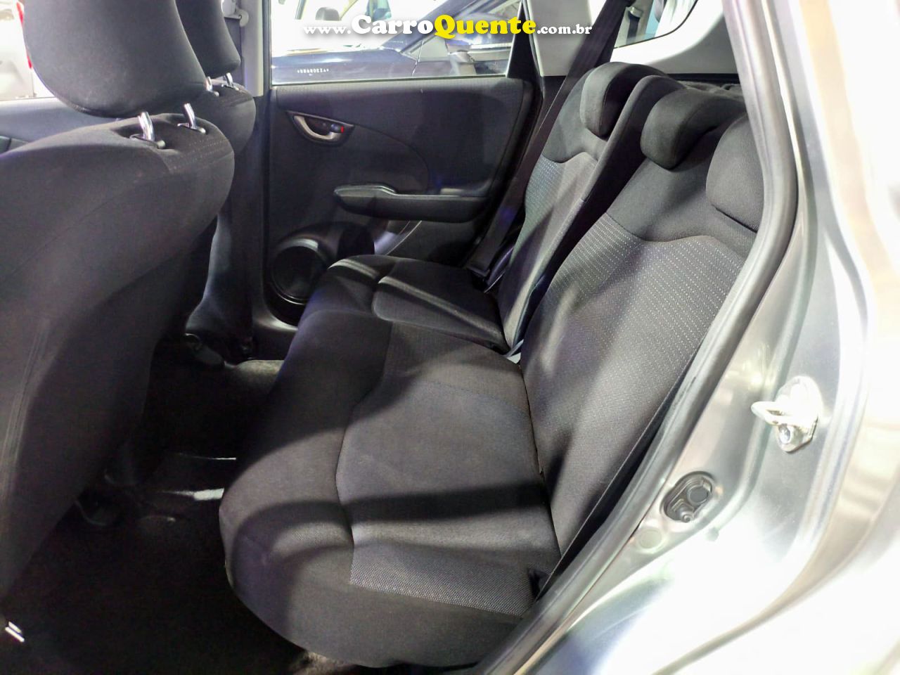 HONDA FIT 2010 1.4 LX AUTOMÁTICO COMPLETO + MULTIMÍDIA 2010 - Loja
