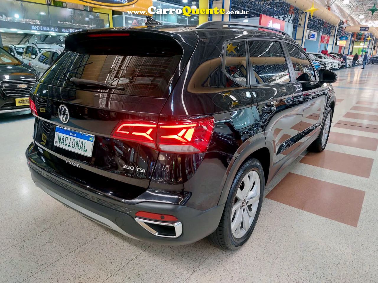 VOLKSWAGEN TAOS 2022 250 TSI HIGHLINE AR DUALZONE + COURO 2022 - Loja